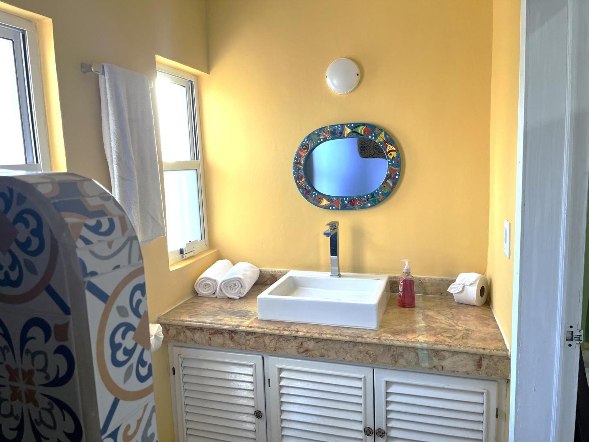 Casa Belisario - Pet Friendly Apartment Mazatlan Room photo